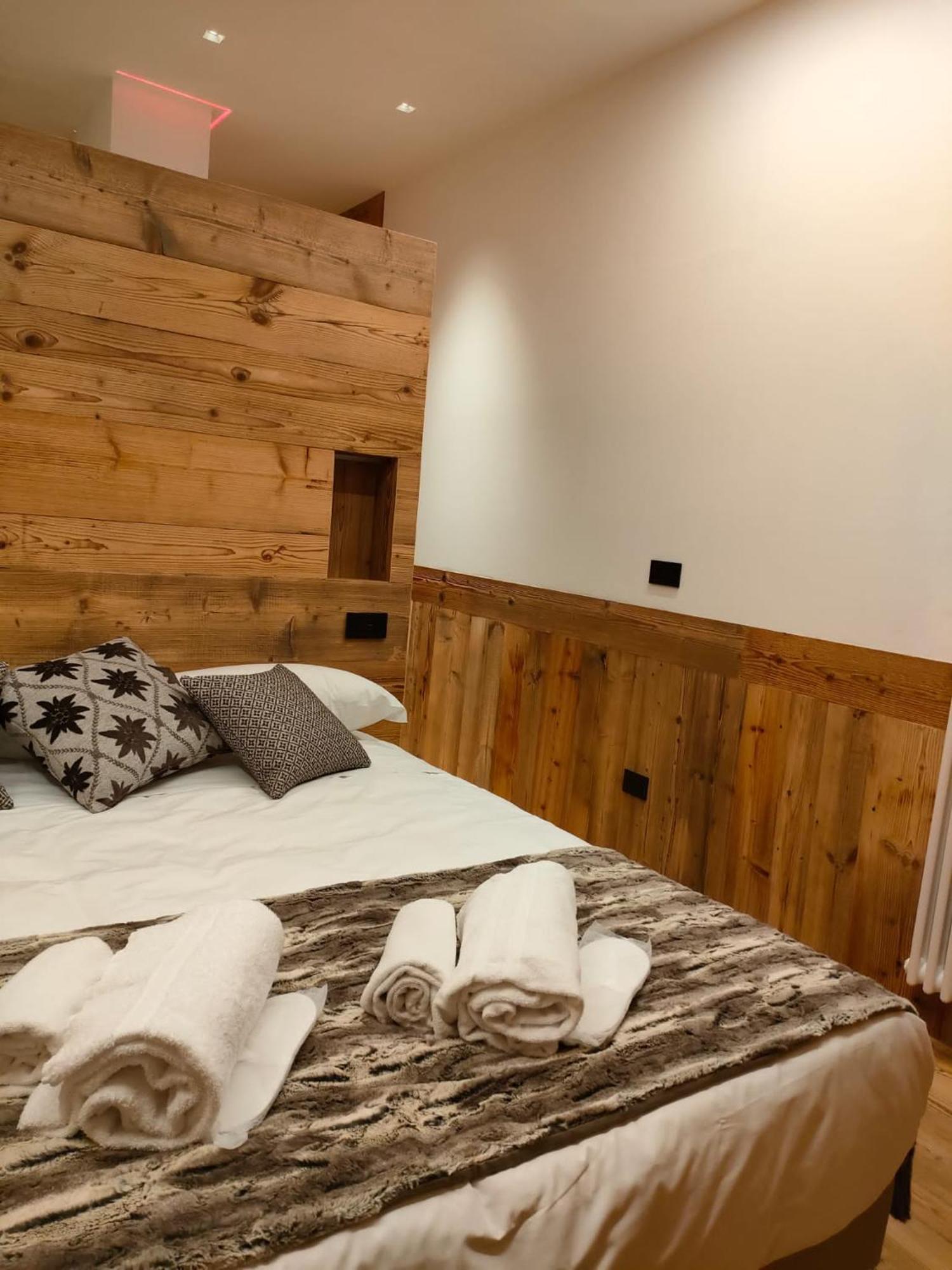 Fior Di Roccia Apartments- In Centro Cervinia, Sauna Privata, Matterhorn Dream 브루일서비니아 외부 사진
